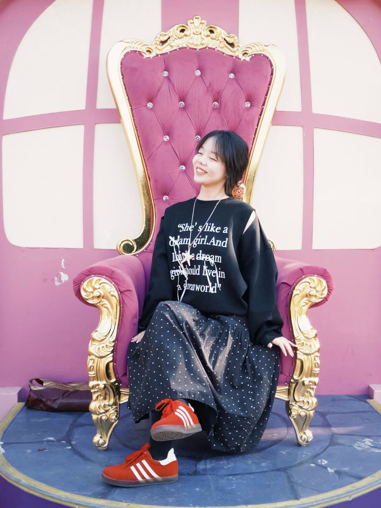 Coffee dates and love letters